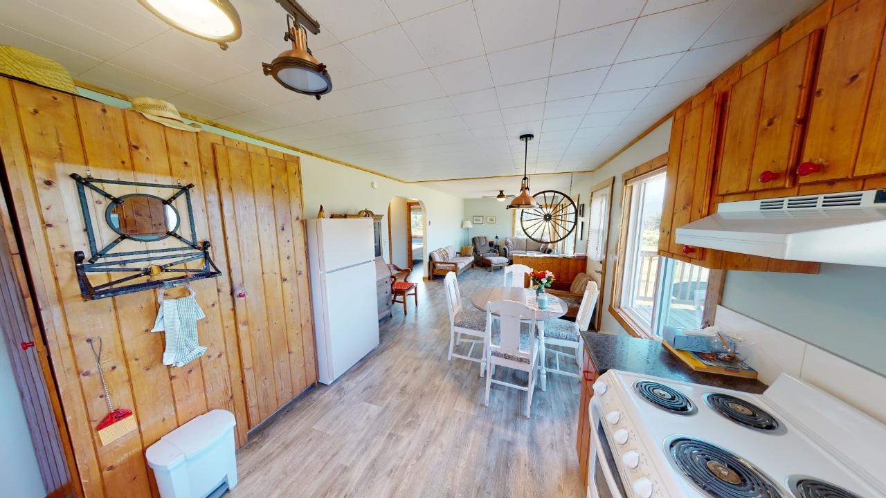 For sale 726 HIGHWAY 95, Spillimacheen, British Columbia V0A1P0