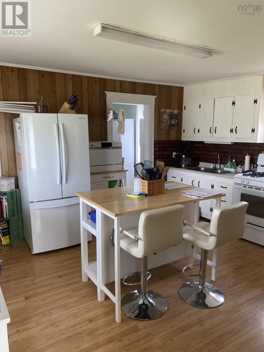 For sale 5402 Highway 1, Salmon River, Nova Scotia B5A5B3 202312006