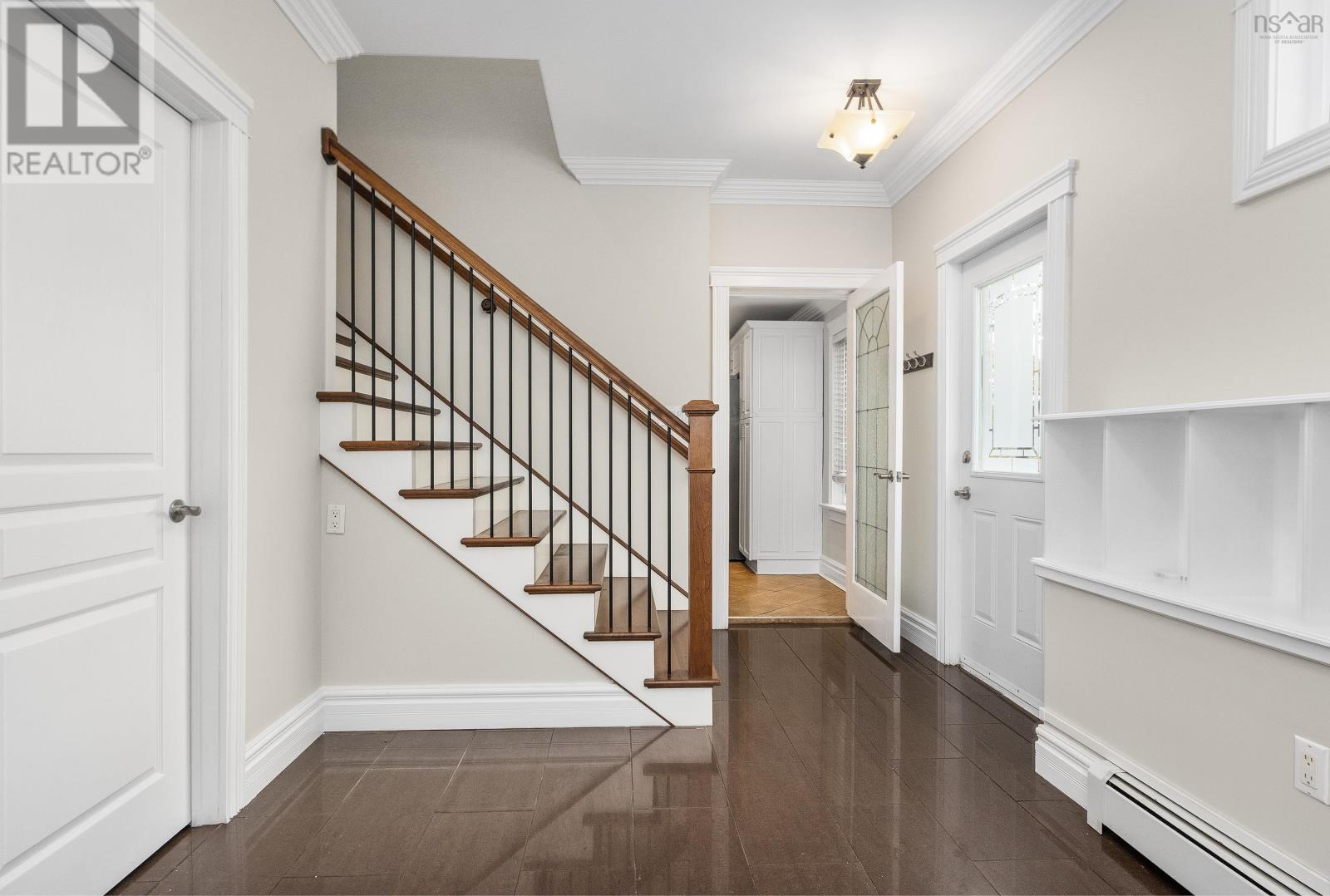 For sale 650 Shore Drive, Bedford, Nova Scotia B4A2E1 202315862