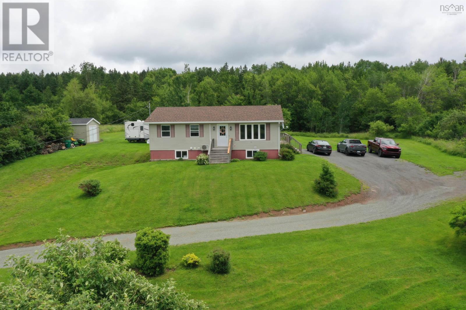 For sale 2581 Picken Street, Westville, Nova Scotia B0K2A0 202313978