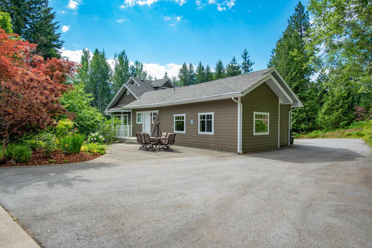 For sale 4385 VIEW RIDGE ROAD, Bonnington Falls, British Columbia