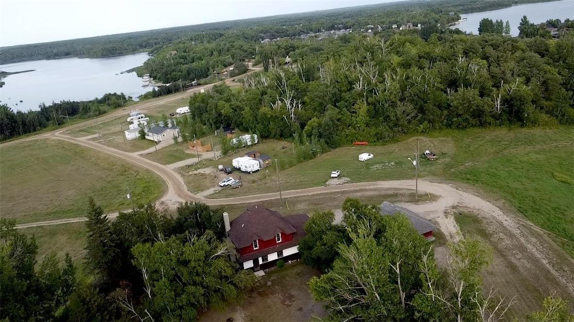 For sale 2717 Lizzie Lake Road, Lake Metigoshe, Manitoba R0M0M0