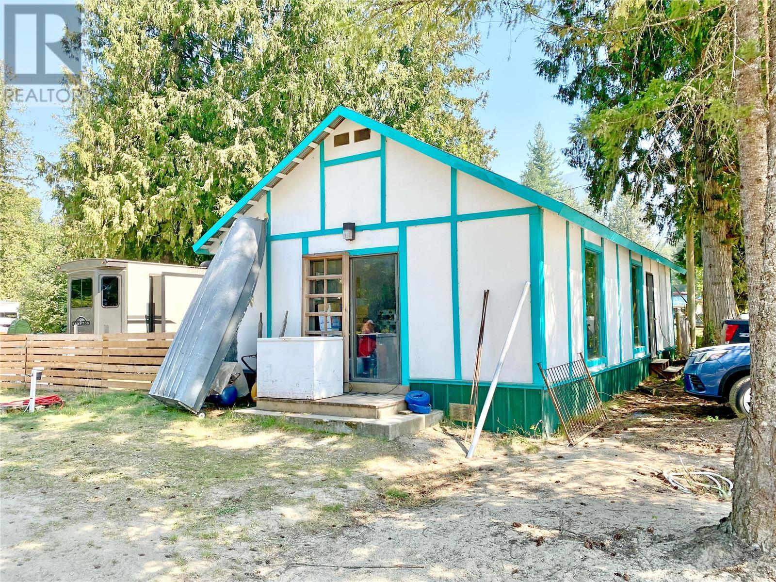 For sale 1294/1296 Daniels Road, Seymour Arm, British Columbia V0E2C2