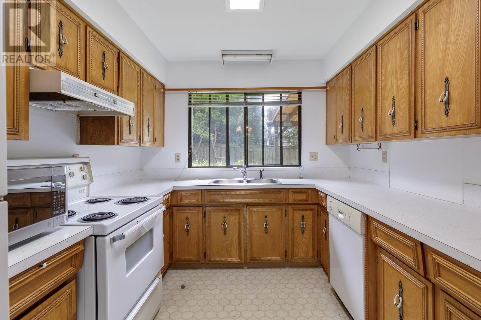 For sale 7780 ACHESON ROAD, Richmond, British Columbia V6Y1M9