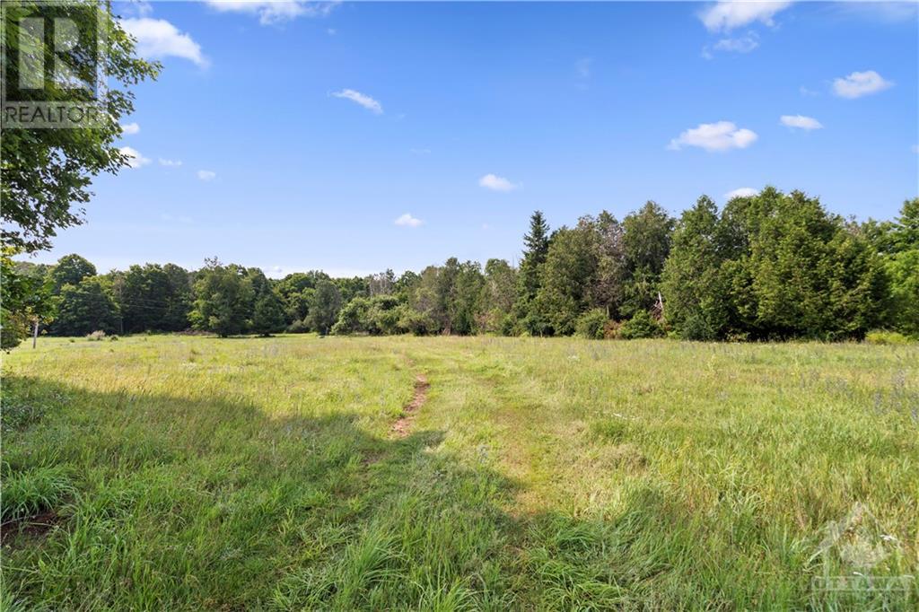 For sale 00 DRUMMOND ROAD, Almonte, Ontario K0A1A0 1355273 REALTOR.ca