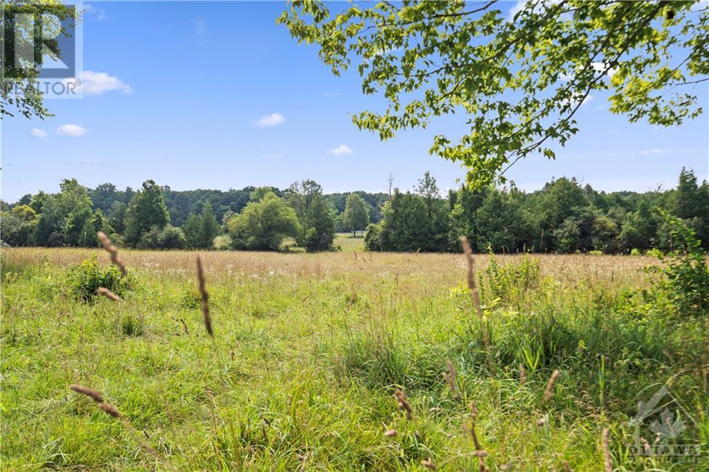 For sale 00 DRUMMOND ROAD, Almonte, Ontario K0A1A0 1355273 REALTOR.ca