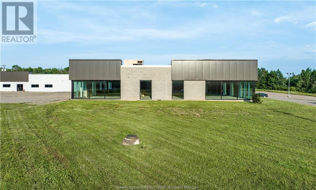 For sale 555 Mapleton, Moncton, New Brunswick E1G2K5 M154542