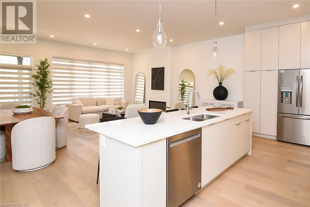 For sale 3318 WEINBRENNER Road Unit 2, Niagara Falls, Ontario L2G3S2