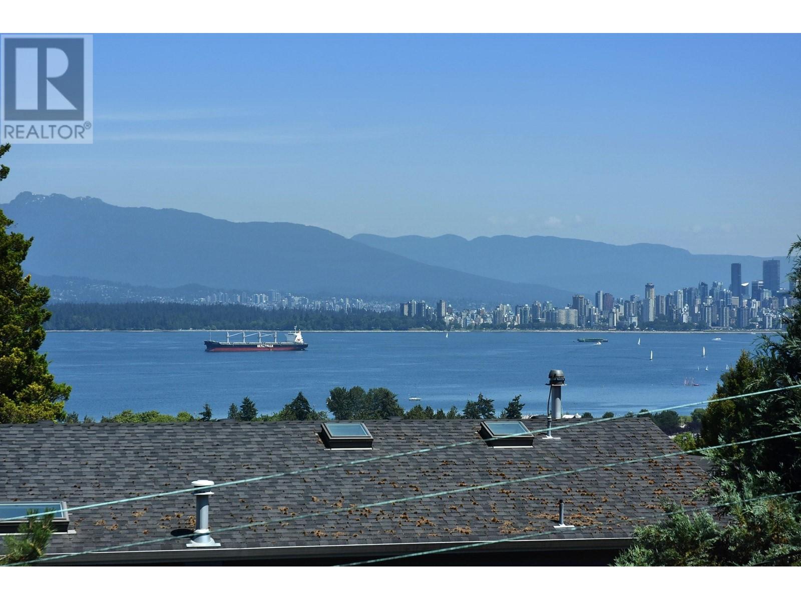 For sale 4635 DRUMMOND DRIVE, Vancouver, British Columbia V6R1E8