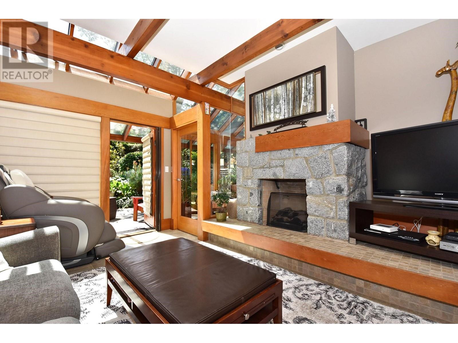 For sale 4635 DRUMMOND DRIVE, Vancouver, British Columbia V6R1E8