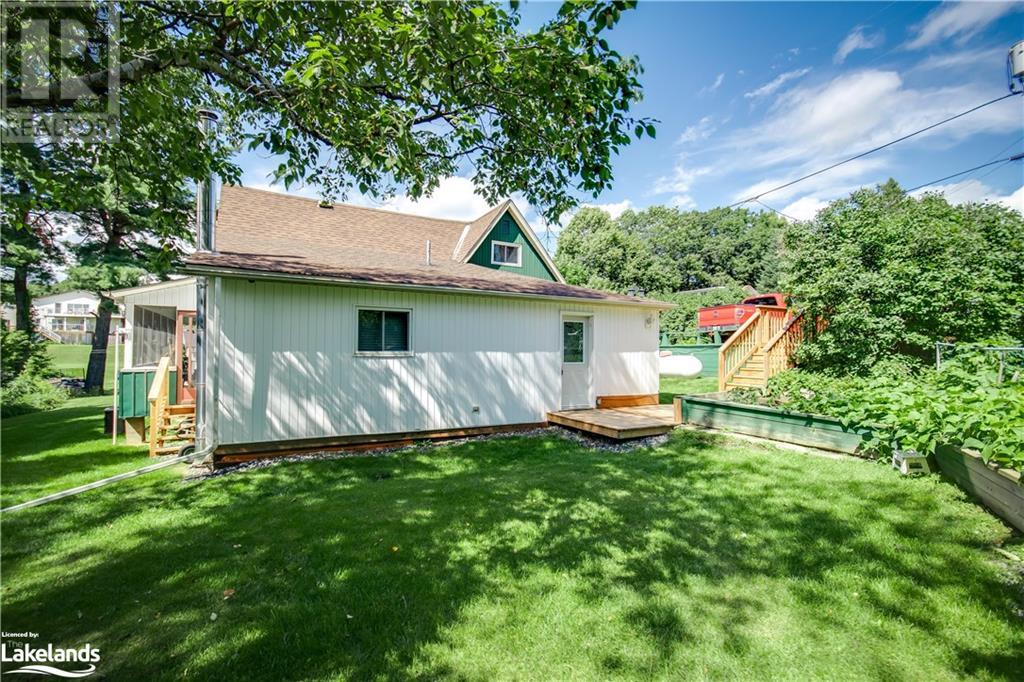 For sale 139 WILSON LAKE Crescent, Port Loring, Ontario P0H1Y0