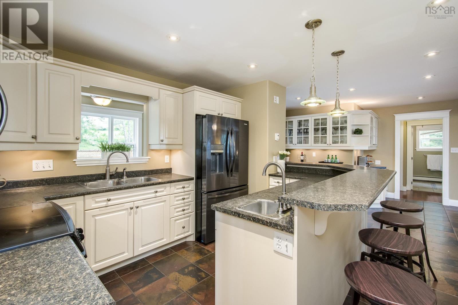 For sale 19 Ettinger Hill, Shubenacadie, Nova Scotia B0N2H0 202313760 REALTOR.ca