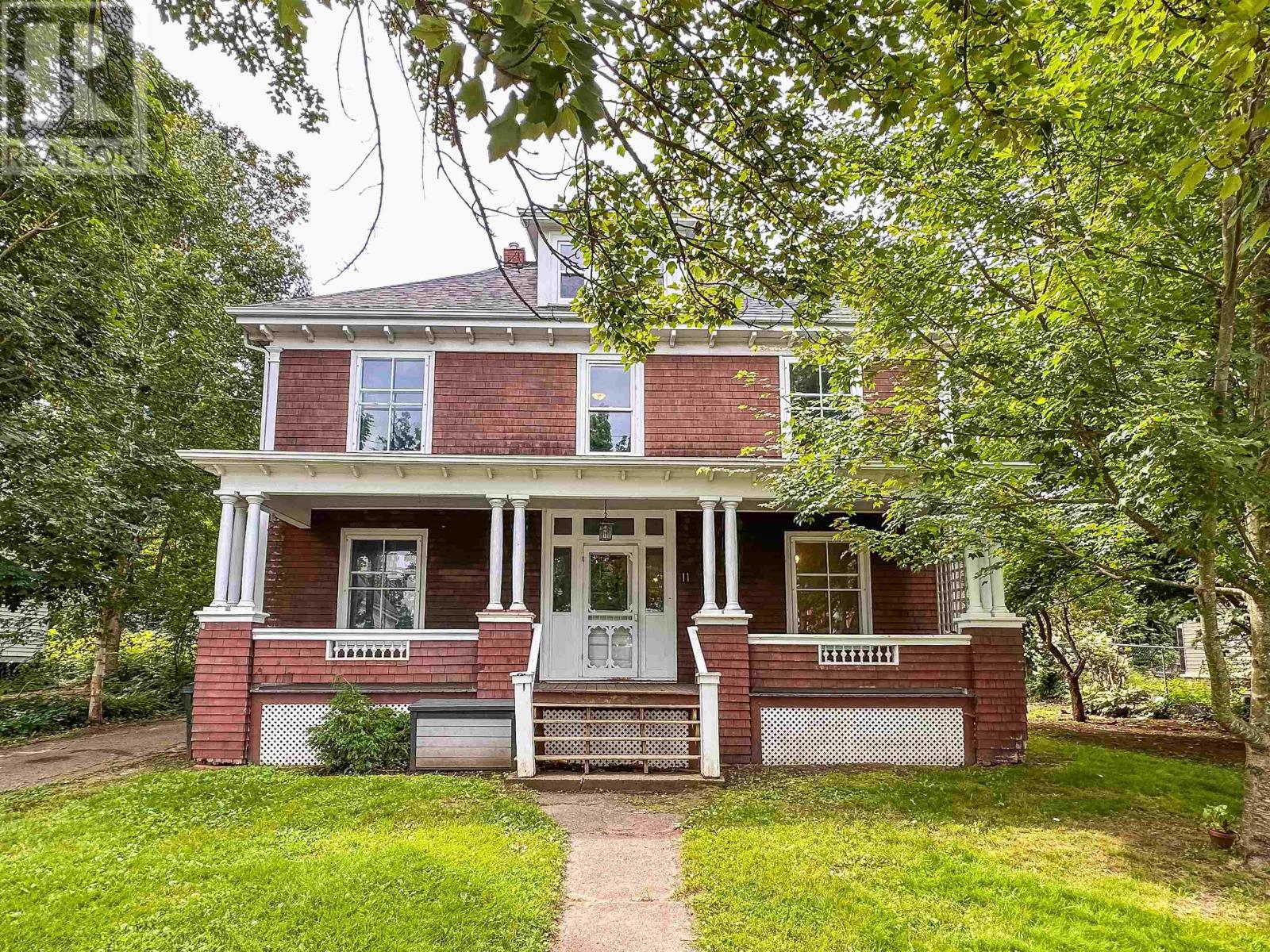 For sale 11 Summer Street, Wolfville, Nova Scotia B4P1J9 202316809