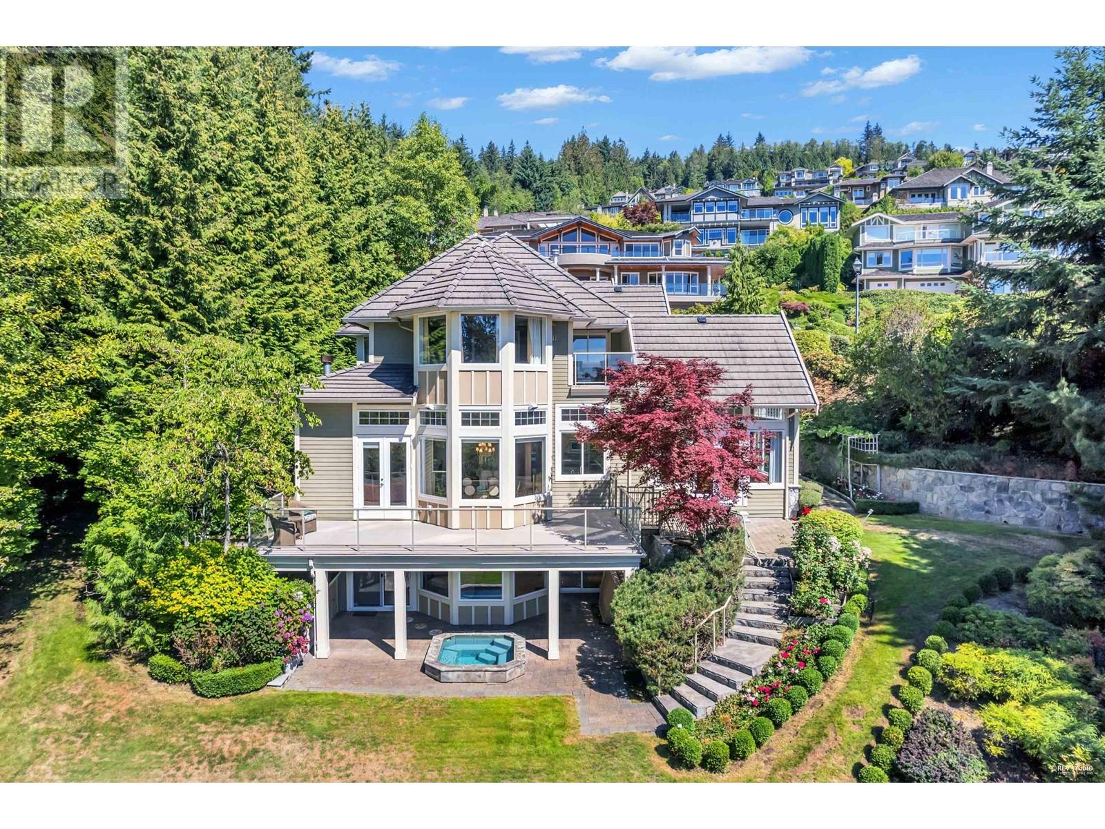 For sale 2398 CONSTANTINE PLACE, West Vancouver, British Columbia