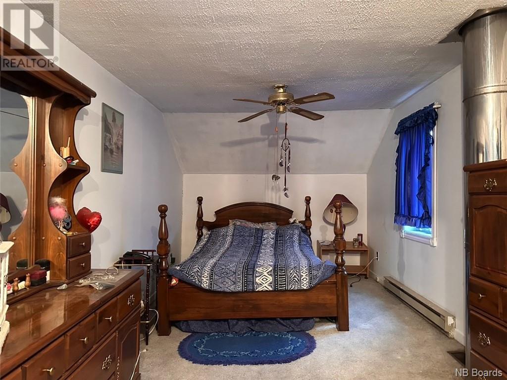 For sale 854 Ave des Pionniers, Balmoral, New Brunswick E8E1E5