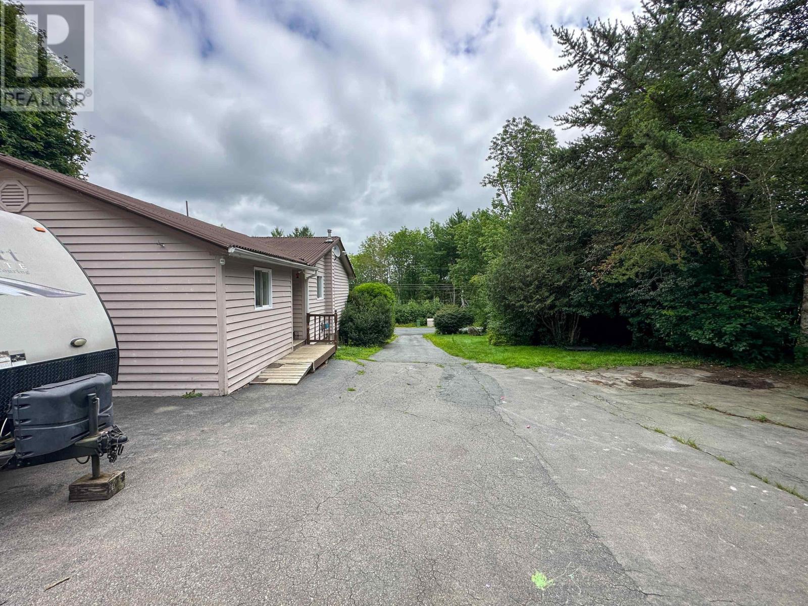 For sale 1521 HIBERNIA Road, Caledonia, Nova Scotia B0T1B0 202317473