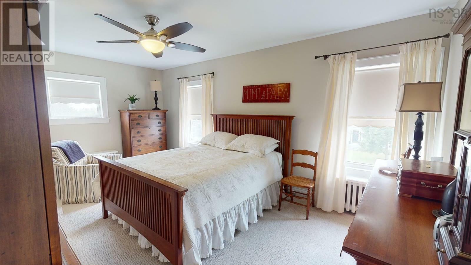 For sale 45 Hillcrest Street, Antigonish, Nova Scotia B2G2E1