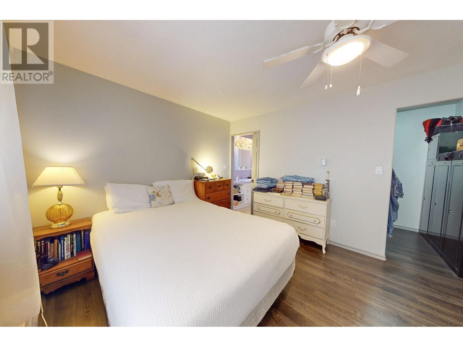 For sale 38053 WESTWAY AVENUE, Squamish, British Columbia V8B0X6