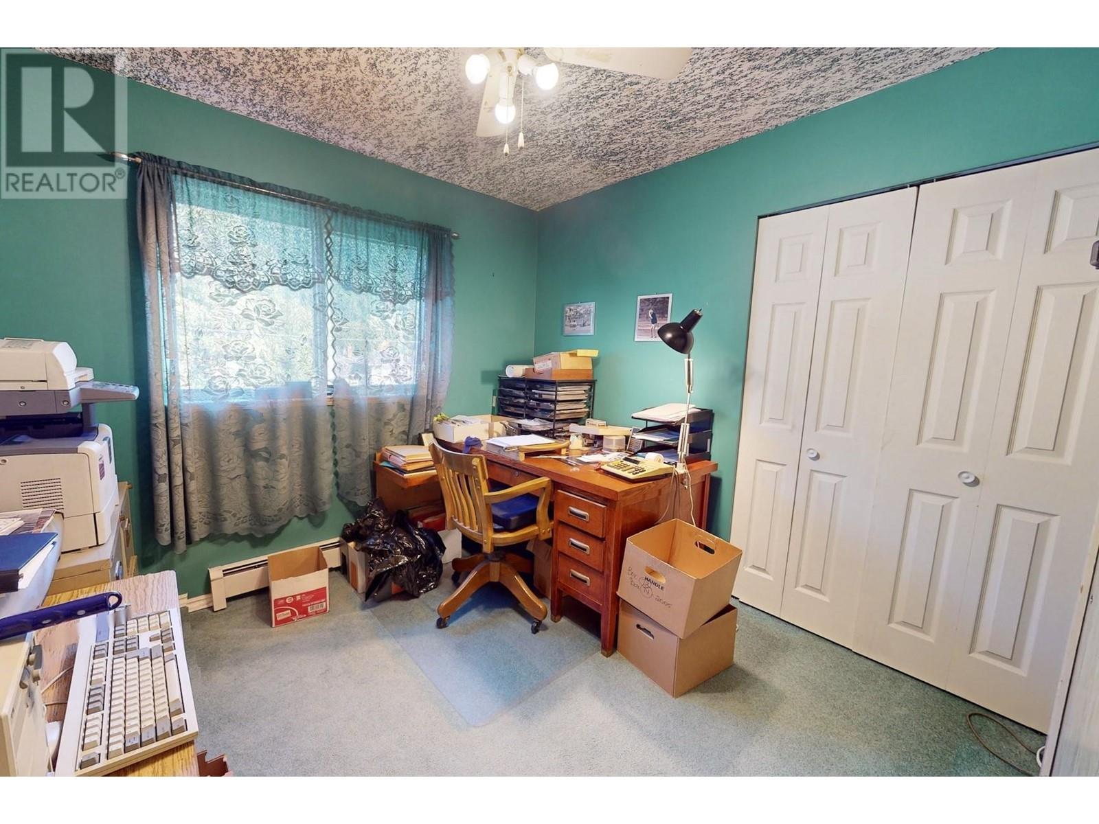 For sale 38053 WESTWAY AVENUE, Squamish, British Columbia V8B0X6