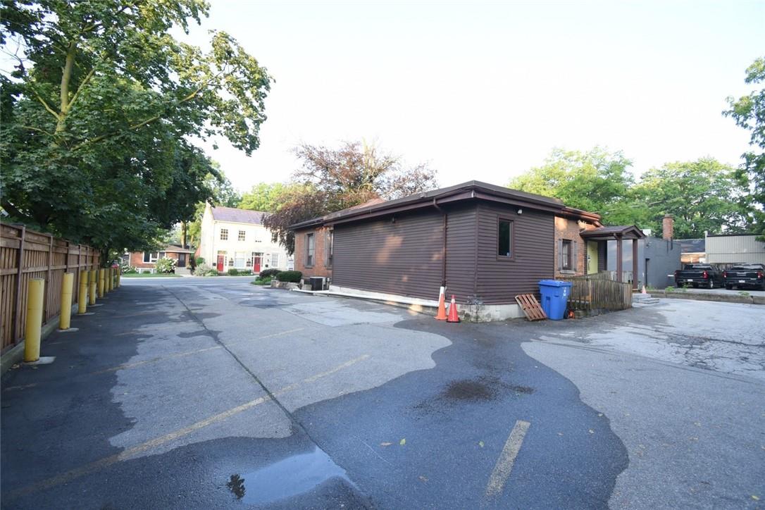 For sale 241 KING Street W, Dundas, Ontario L8P1A7 H4171936 REALTOR.ca