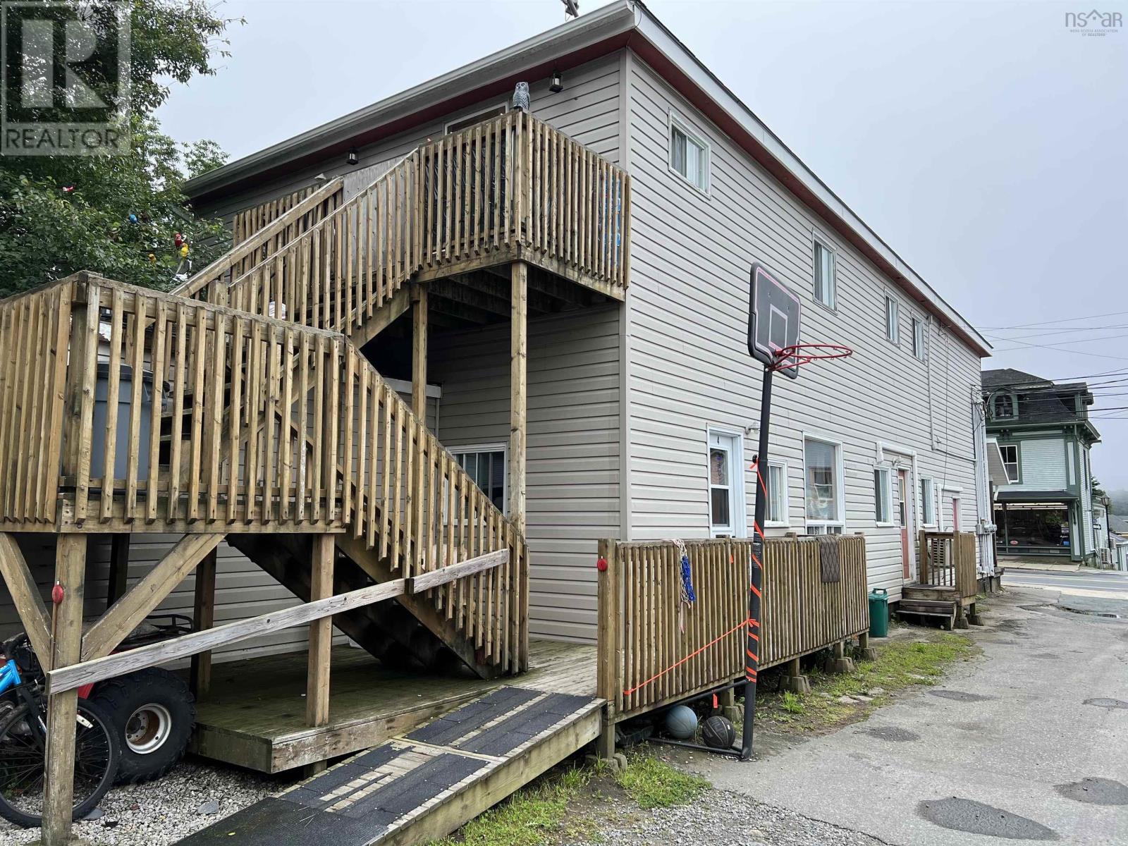 For sale 150 Water Street, Shelburne, Nova Scotia B0T1W0 202317479