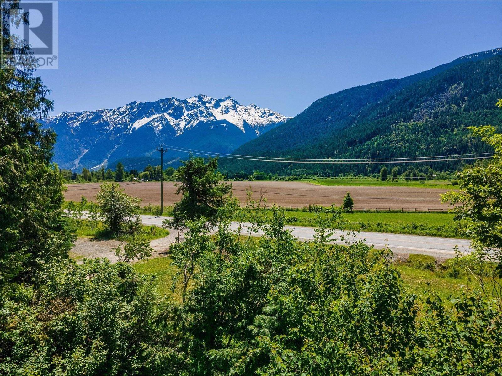 For sale: 7700 PEMBERTON MEADOWS ROAD, Pemberton, British Columbia ...