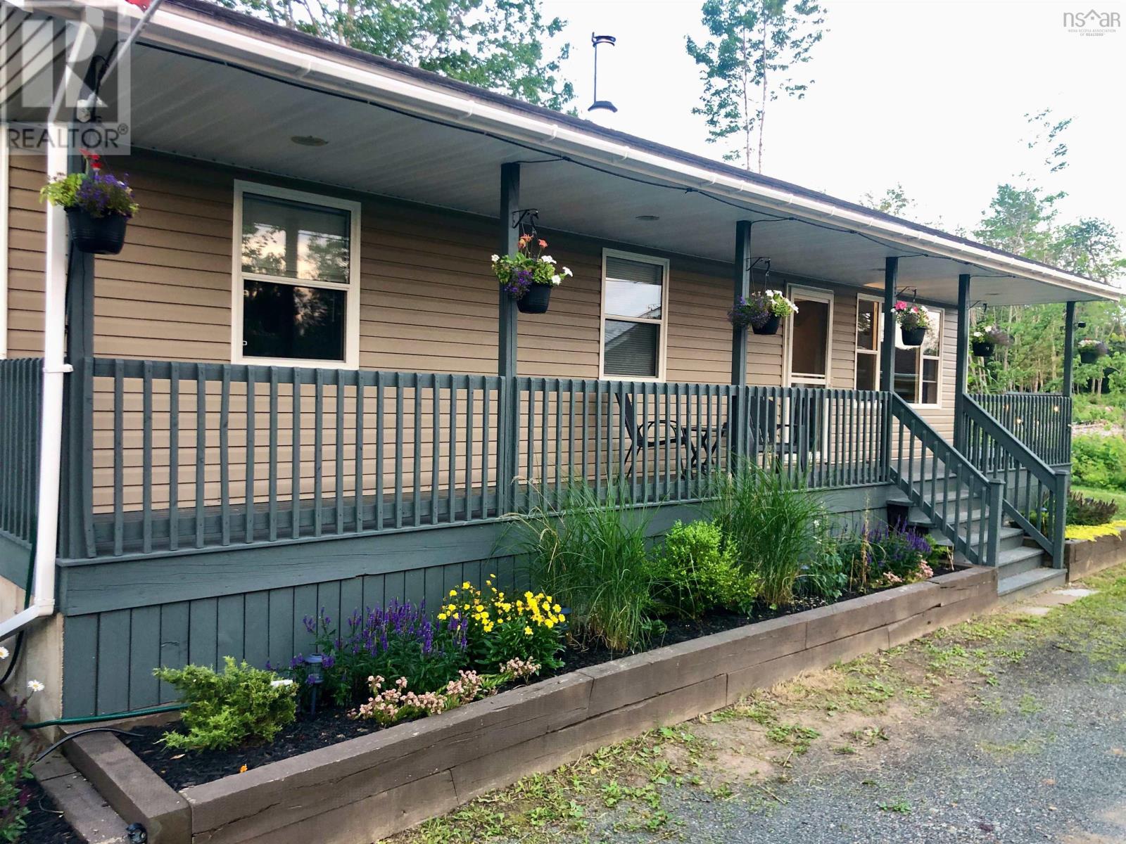 For sale 71 Cambey Avenue, Stellarton, Nova Scotia B0K1S0 202317503