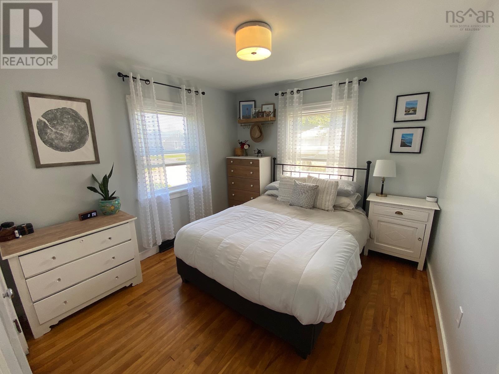 For sale 58 King Street, Yarmouth, Nova Scotia B5A2Y1 202316161