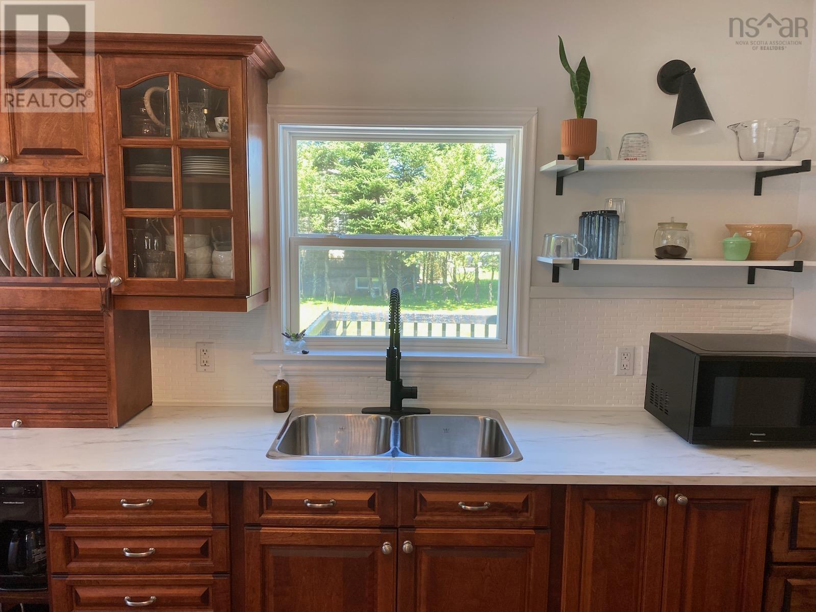 For sale 58 King Street, Yarmouth, Nova Scotia B5A2Y1 202316161