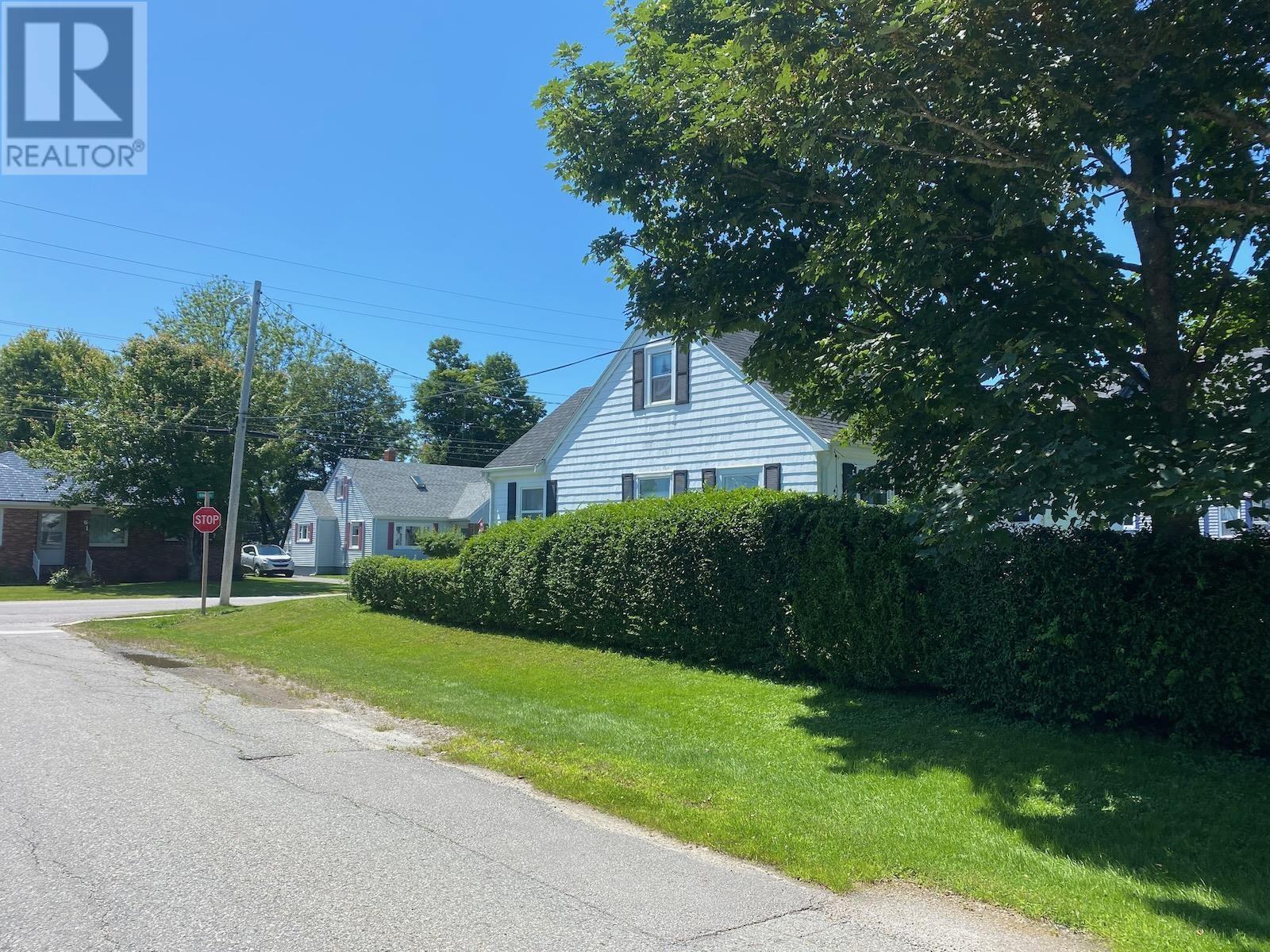 For sale 58 King Street, Yarmouth, Nova Scotia B5A2Y1 202316161