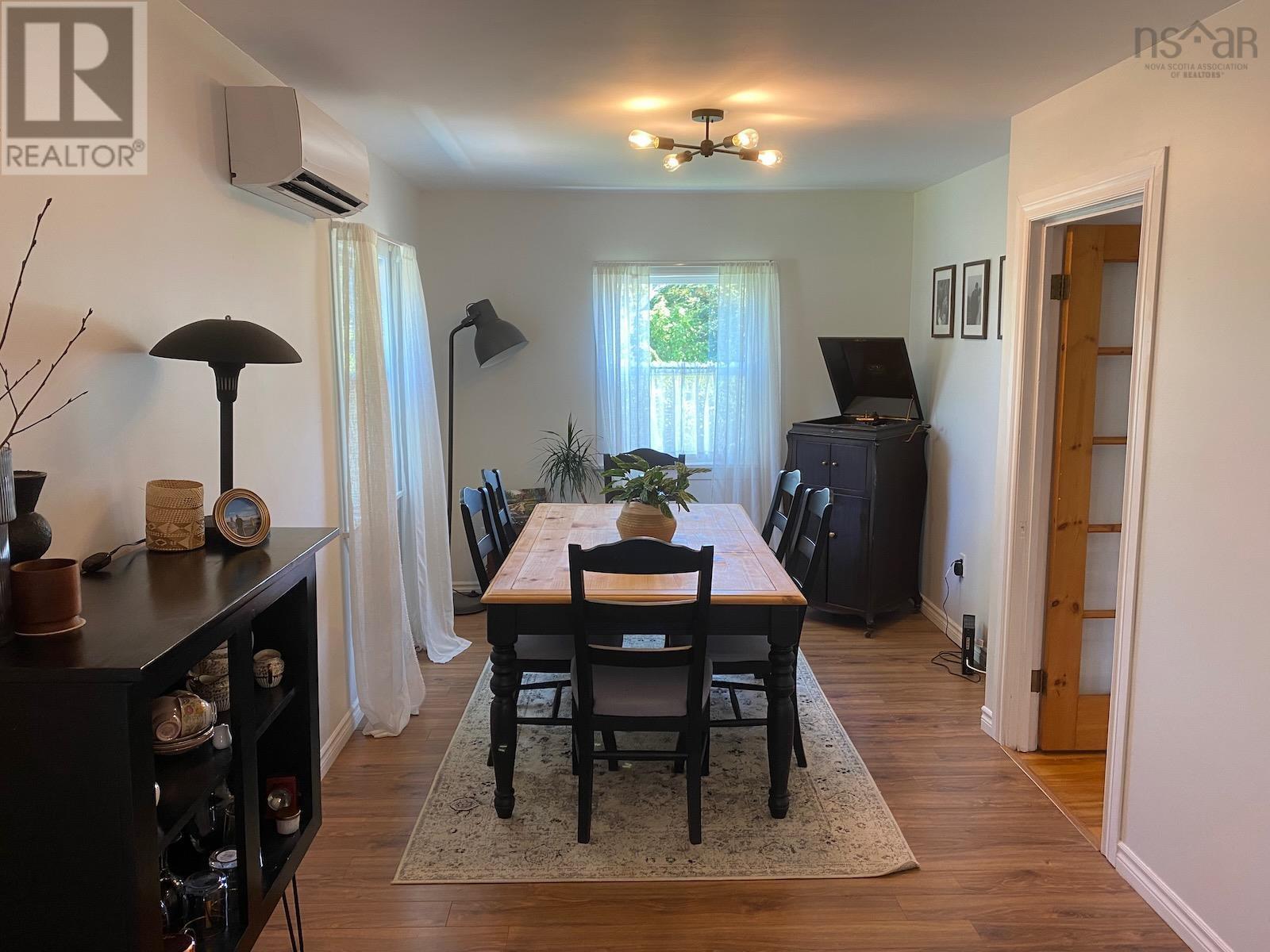 For sale 58 King Street, Yarmouth, Nova Scotia B5A2Y1 202316161