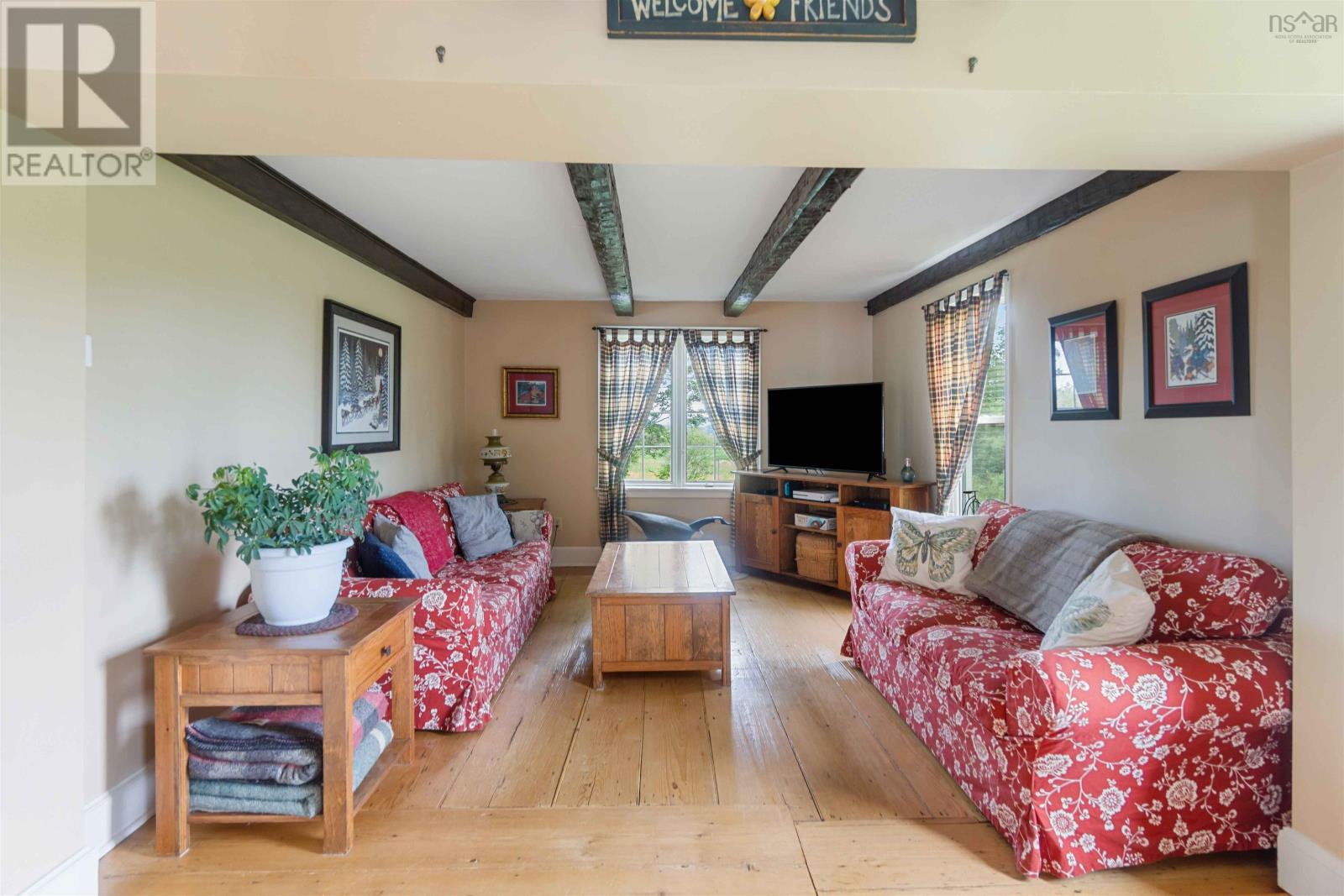 For sale 790 Church Street, Port Williams, Nova Scotia B0P1T0