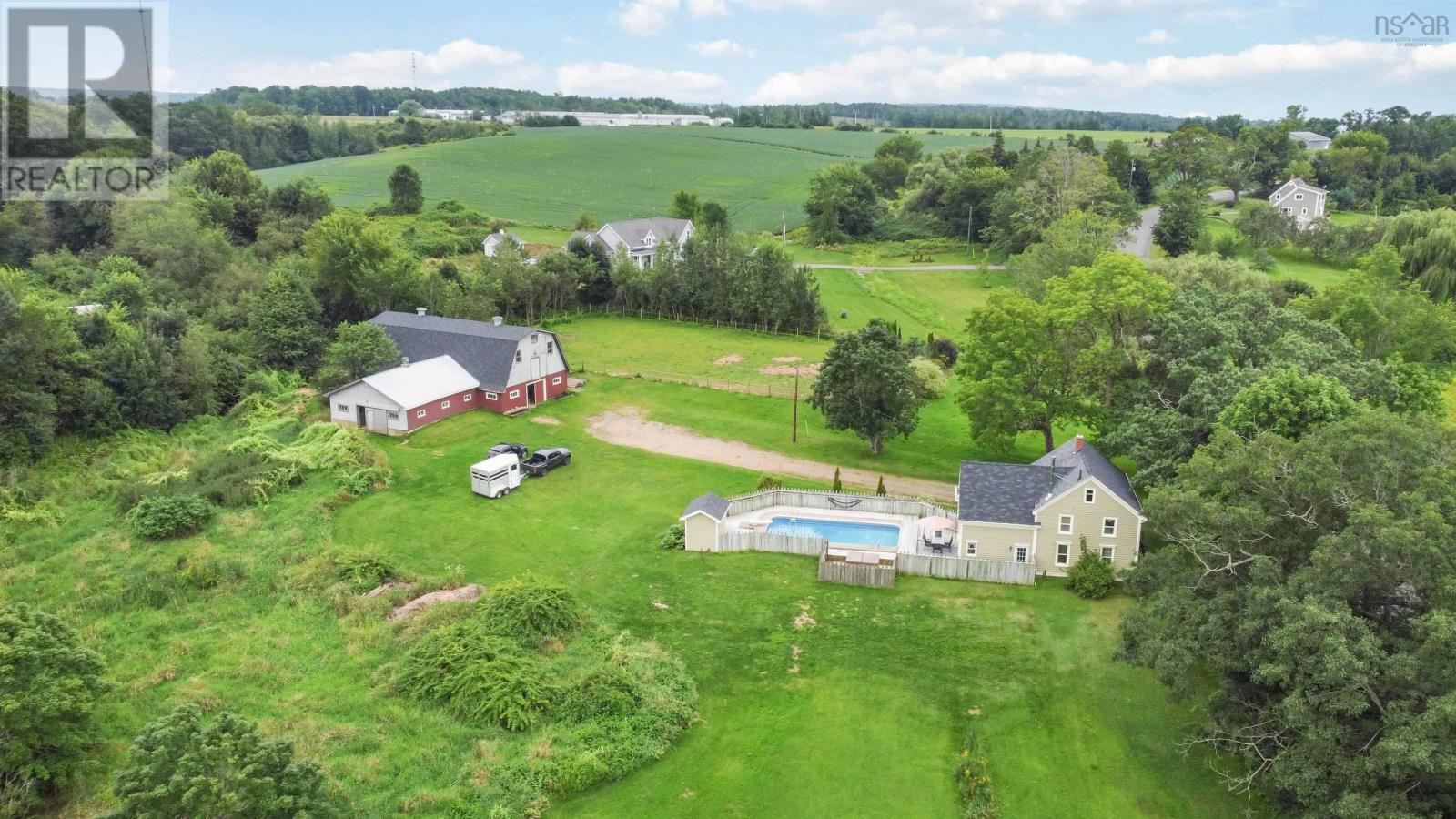 For sale 790 Church Street, Port Williams, Nova Scotia B0P1T0