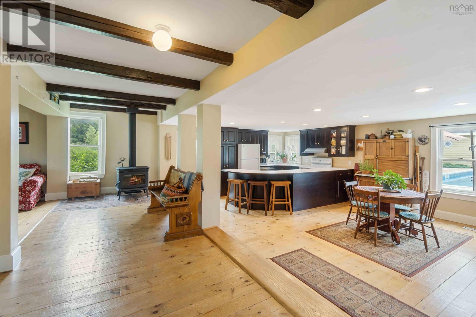 For sale 790 Church Street, Port Williams, Nova Scotia B0P1T0