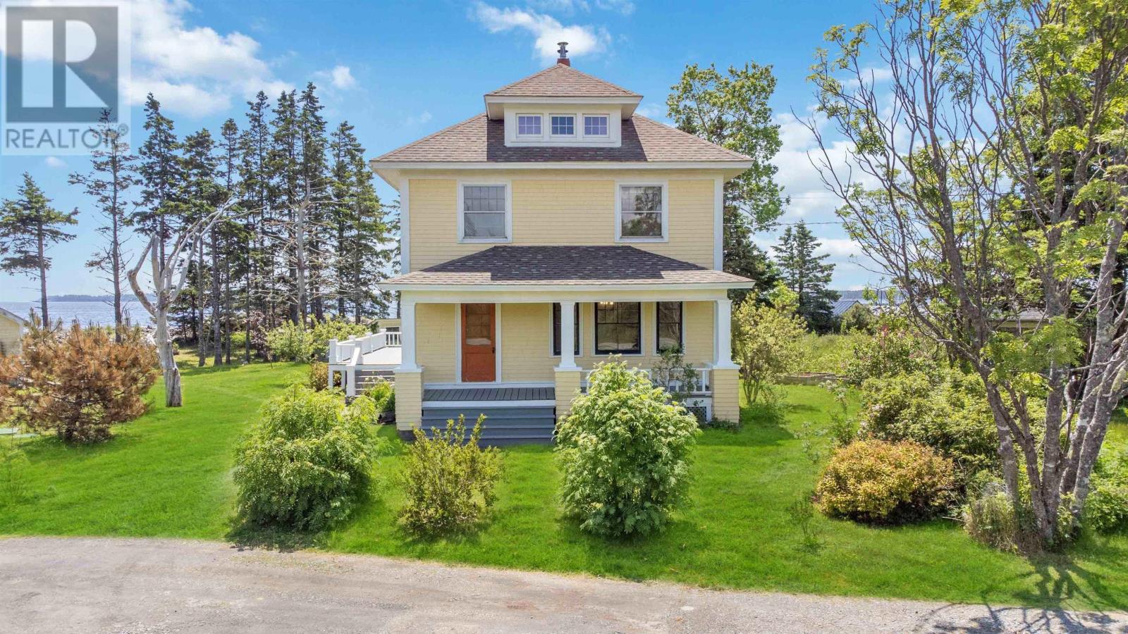For sale 4015 Highway 331, Dublin Shore, Nova Scotia B0R1C0
