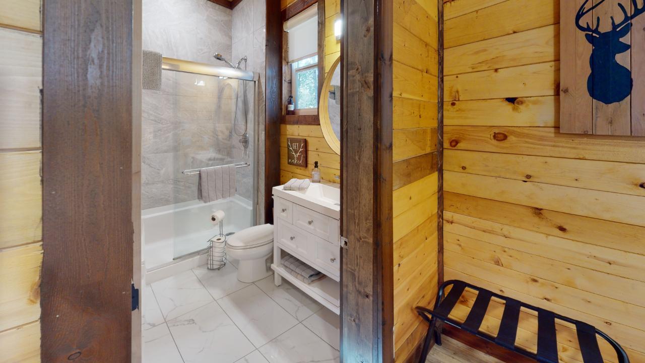 For sale 6392 OSPREY LANDING VIEW, Wardner, British Columbia V0B1J0