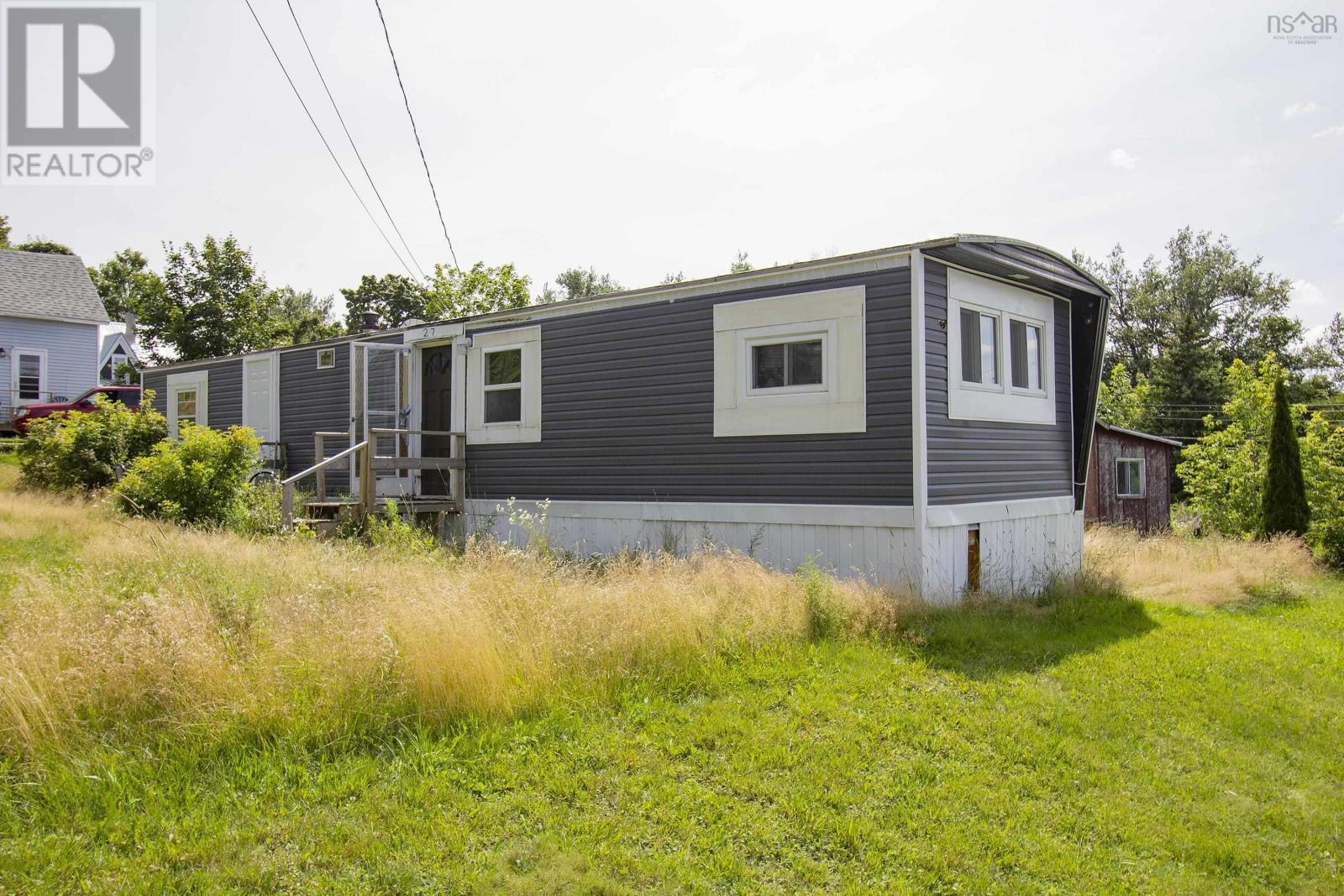 For sale 27 Elm Street, Springhill, Nova Scotia B0M1X0 202317254