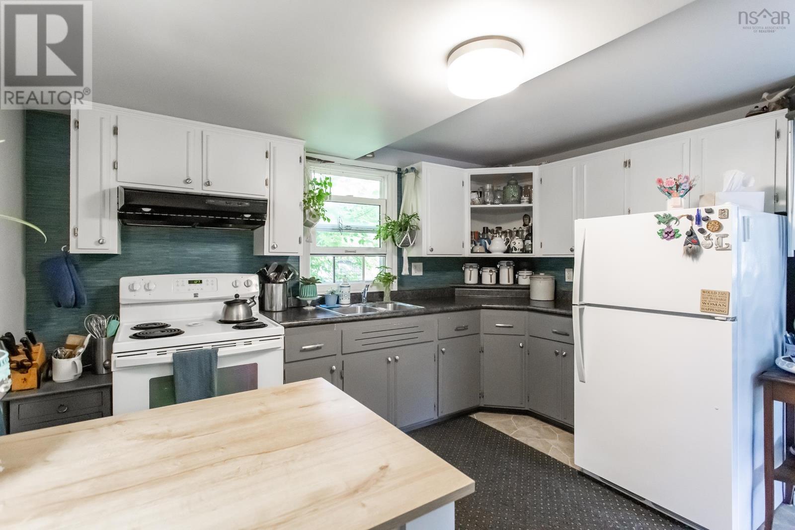 For sale 1453714539 Highway 1, Wilmot, Nova Scotia B0P1W0 202317410