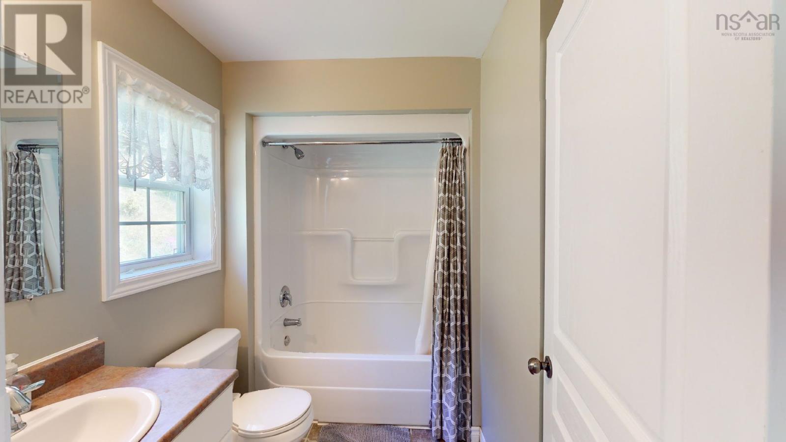 For sale 1160 Highway 7, Lochaber, Nova Scotia B2H5C4 202318048