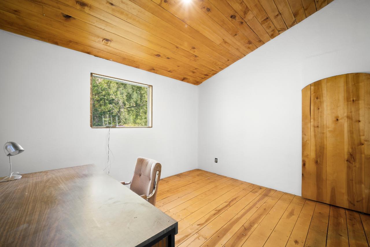 For sale 16465 WADDS ROAD, Crawford Bay, British Columbia V0B1E0 2472922 REALTOR.ca