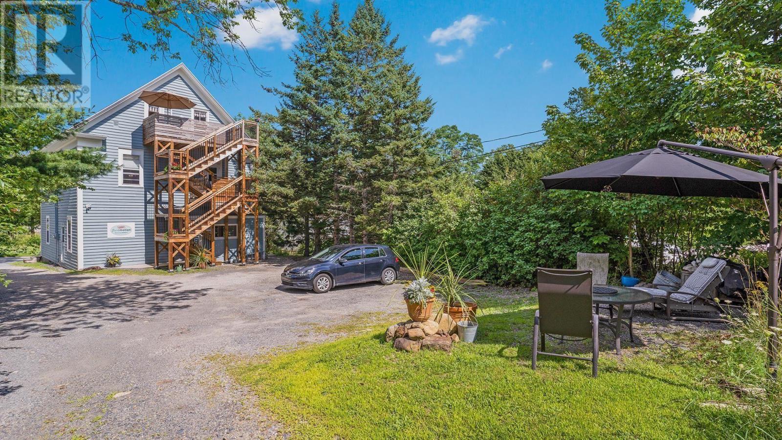 For sale 350 Main Street, Mahone Bay, Nova Scotia B0J2E0 202318056