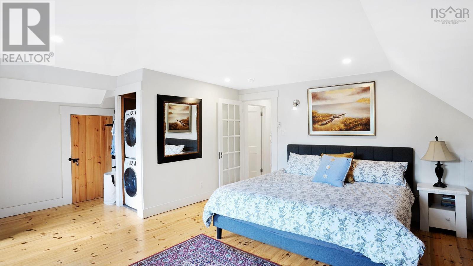 For sale 350 Main Street, Mahone Bay, Nova Scotia B0J2E0 202318056