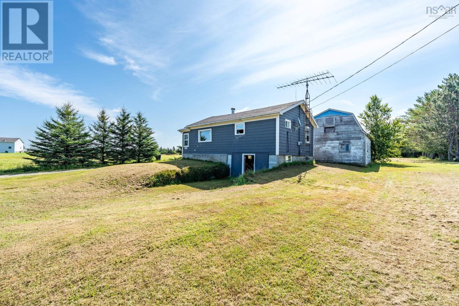 For sale 590 Second Division Road, Meteghan, Nova Scotia B0W2L0