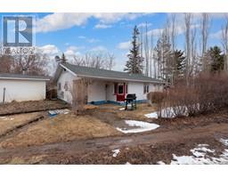 For sale: 108 2 Street W, Lashburn, Saskatchewan S0M1H0 - A2022315 ...