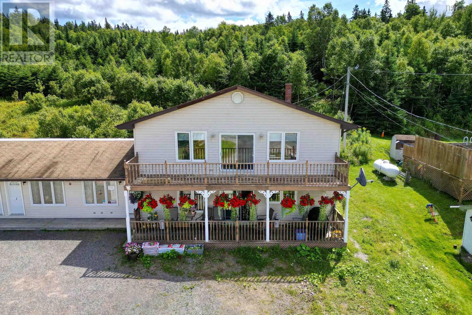 For sale 105 783 105 Highway, Boularderie East, Nova Scotia B1X1J6