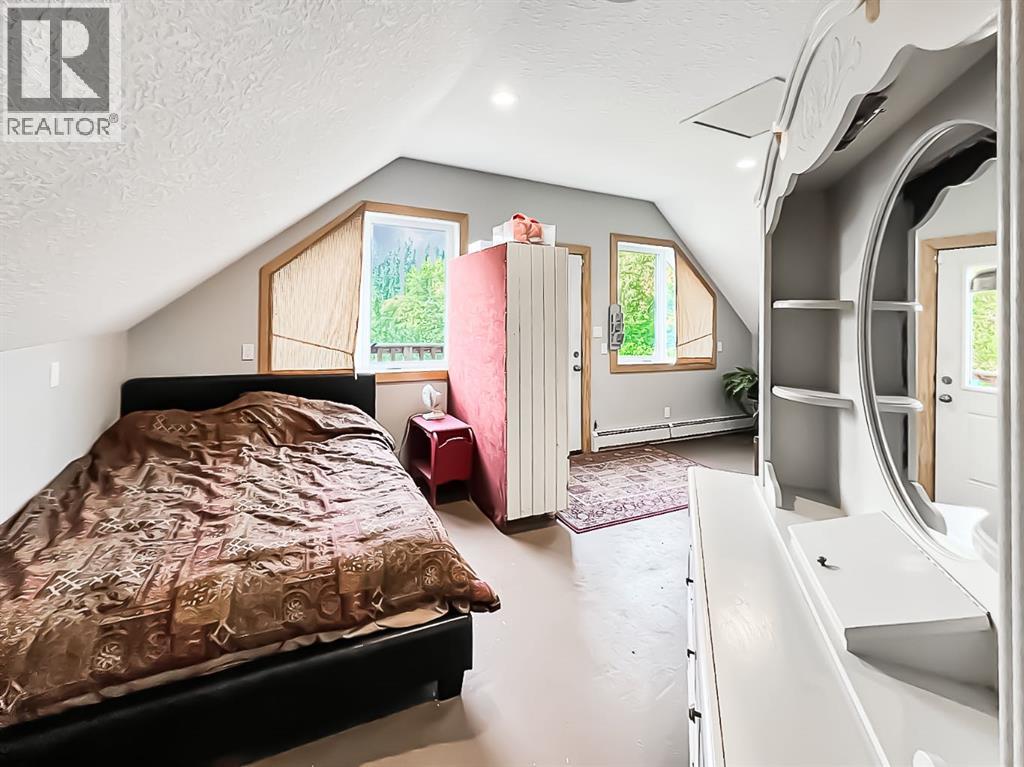 For sale 19132 TWP 825, Rural Northern Sunrise County, Alberta T8S1T1