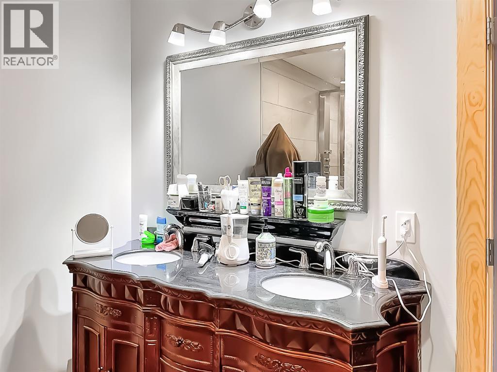 For sale 19132 TWP 825, Rural Northern Sunrise County, Alberta T8S1T1