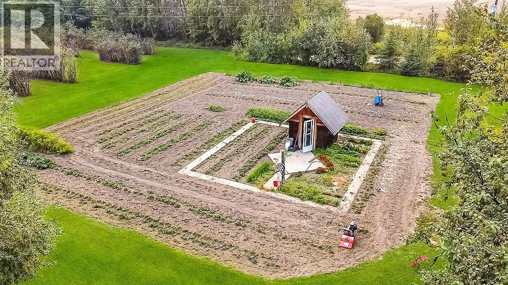 For sale 19132 TWP 825, Rural Northern Sunrise County, Alberta T8S1T1