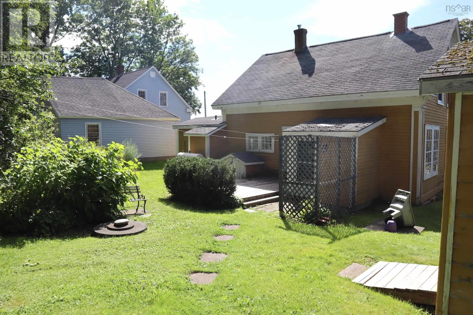 For sale 63 Brooklyn Shore Road, Brooklyn, Nova Scotia B0J1H0