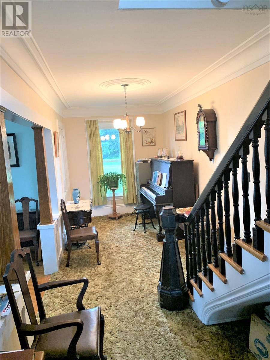 For sale 3890 Eastern Avenue, Parrsboro, Nova Scotia B0M1S0